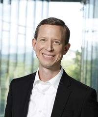 Dr. Thomas Ogilvie