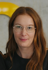 Stephanie Thurn (sie/ihr)
